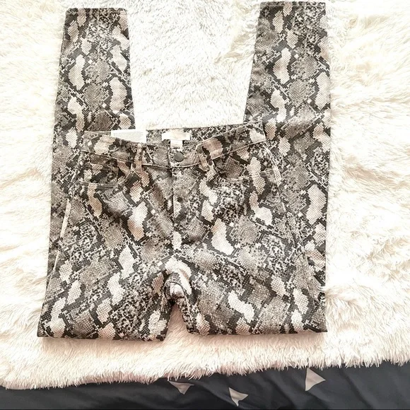 NWT H&M  HIGH WAISTED SNAKESKIN JEAN - Picture 9 of 15